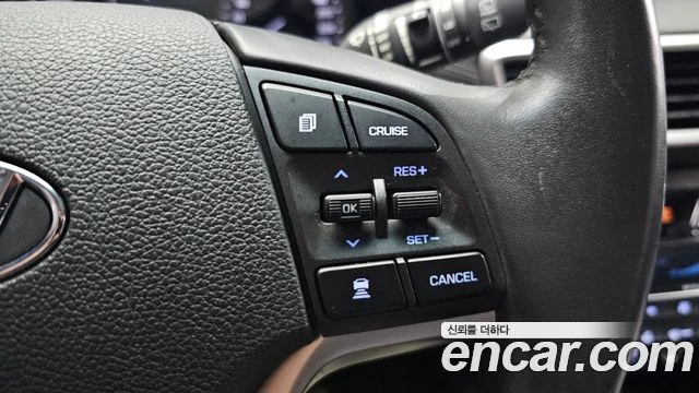 Hyundai Tucson 1.6 2WD| КАМЕРА| DIST| ОБДУХВАНЕ| МЪРТВА ТОЧКА, снимка 7 - Автомобили и джипове - 55835603