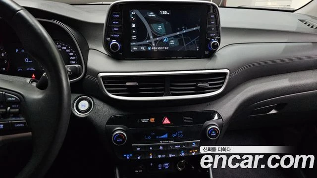 Hyundai Tucson 1.6 2WD| КАМЕРА| DIST| ОБДУХВАНЕ| МЪРТВА ТОЧКА, снимка 11 - Автомобили и джипове - 55835603