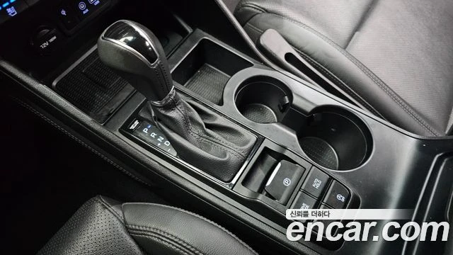 Hyundai Tucson 1.6 2WD| КАМЕРА| DIST| ОБДУХВАНЕ| МЪРТВА ТОЧКА, снимка 10 - Автомобили и джипове - 55835603
