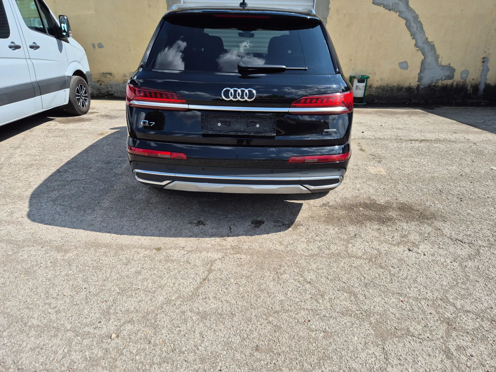 Audi Q7 Перфектна!!!Вакум 360камера - изображение 4