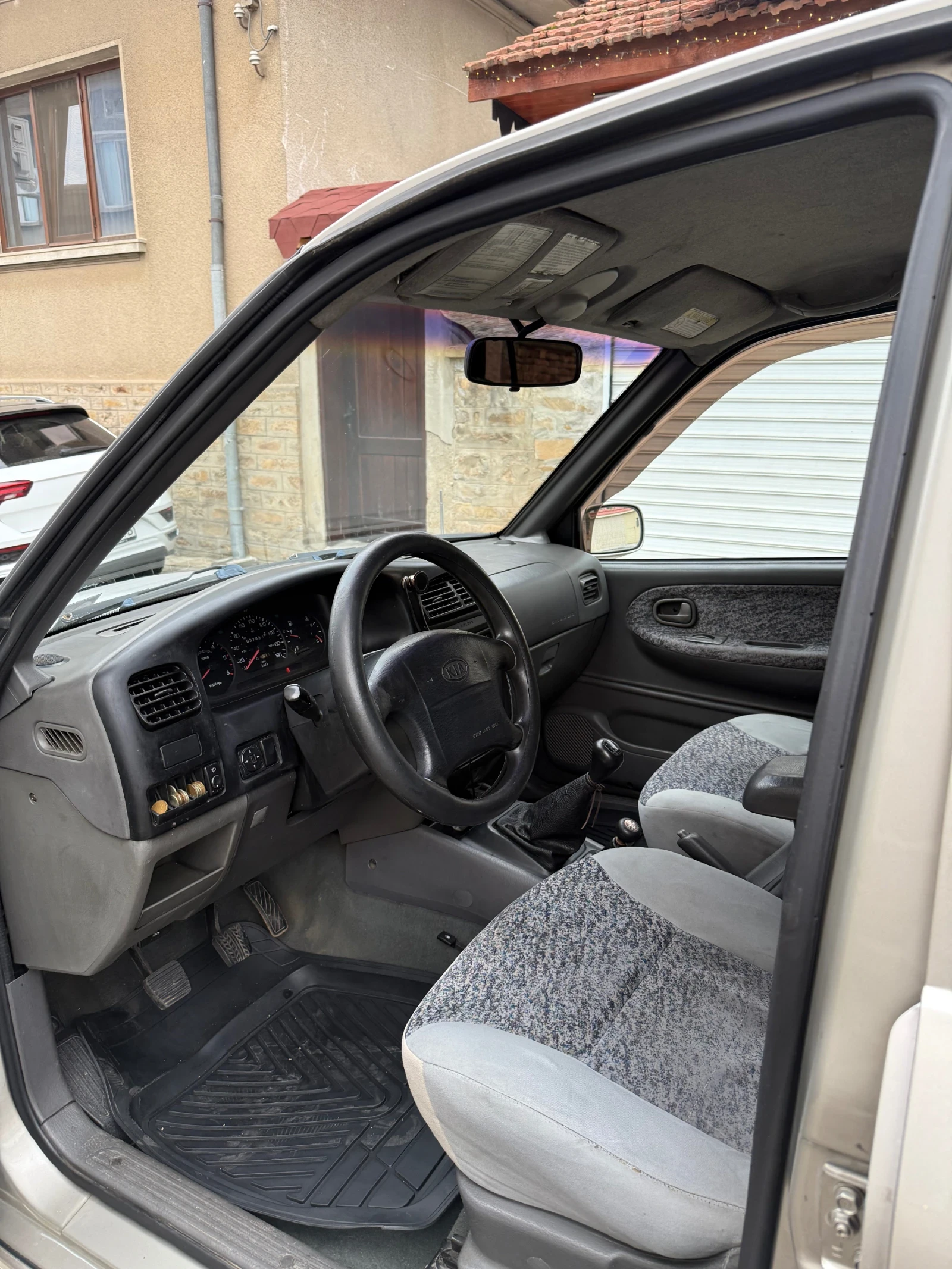 Kia Sportage 2.0D - изображение 7