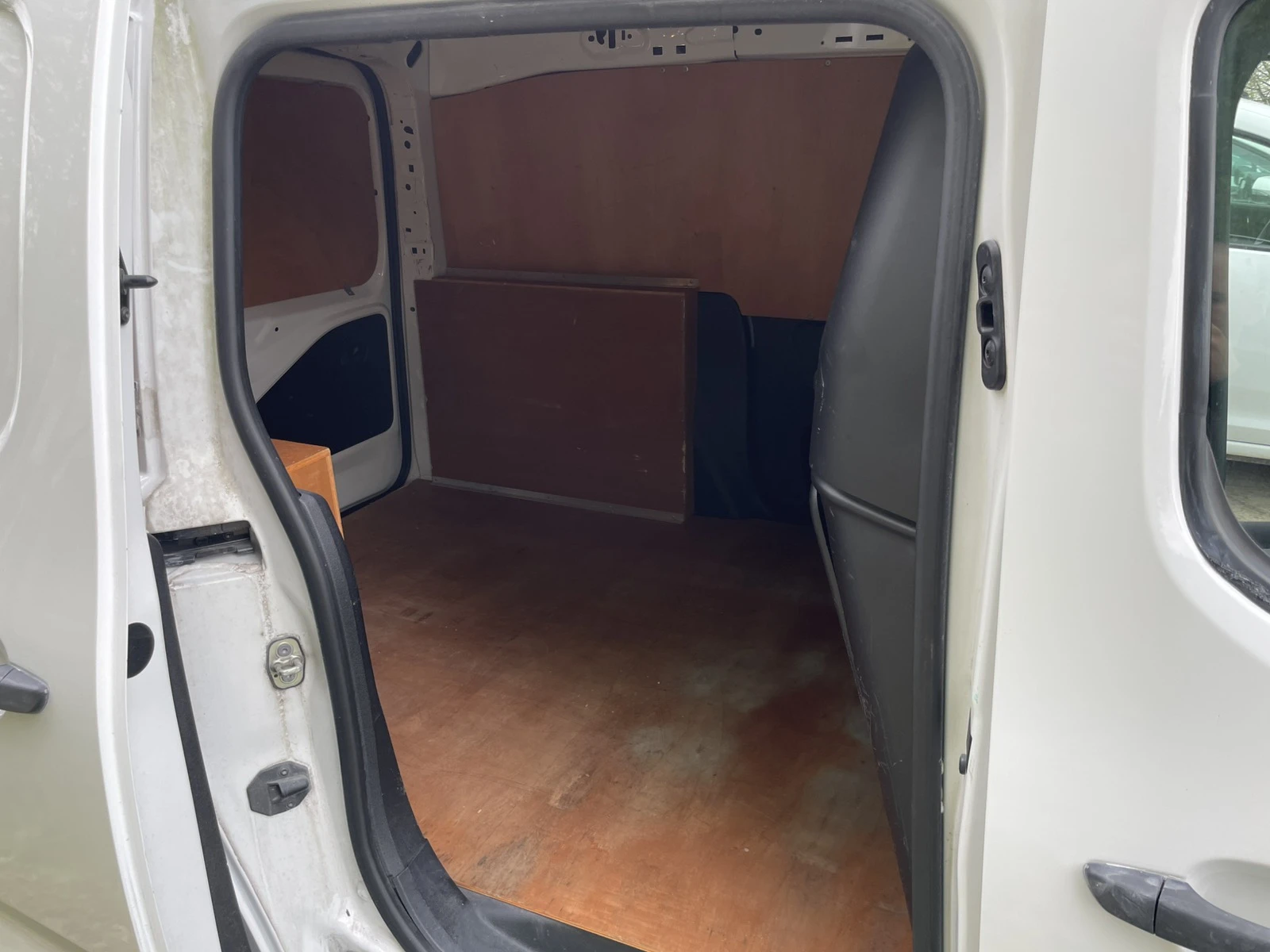 Citroen Berlingo BlueHDi 100 S&S Driver, снимка 14 - Автомобили и джипове - 53807933