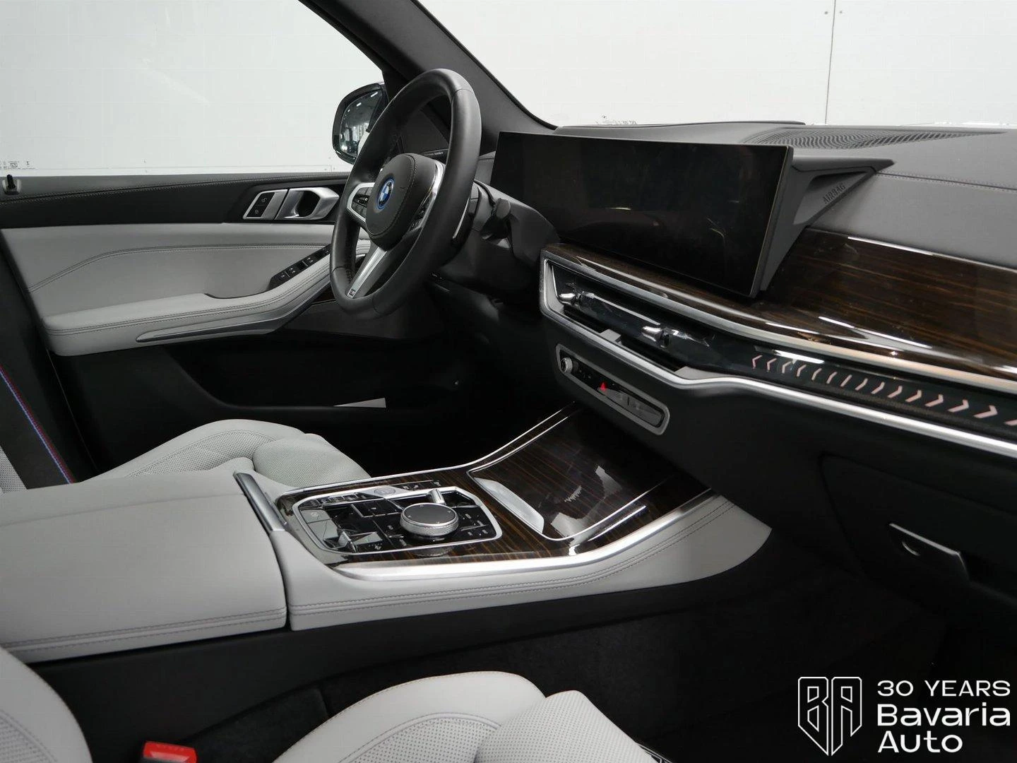 BMW X5 50e xDrive M Sport Paket Sportautomatic - изображение 7