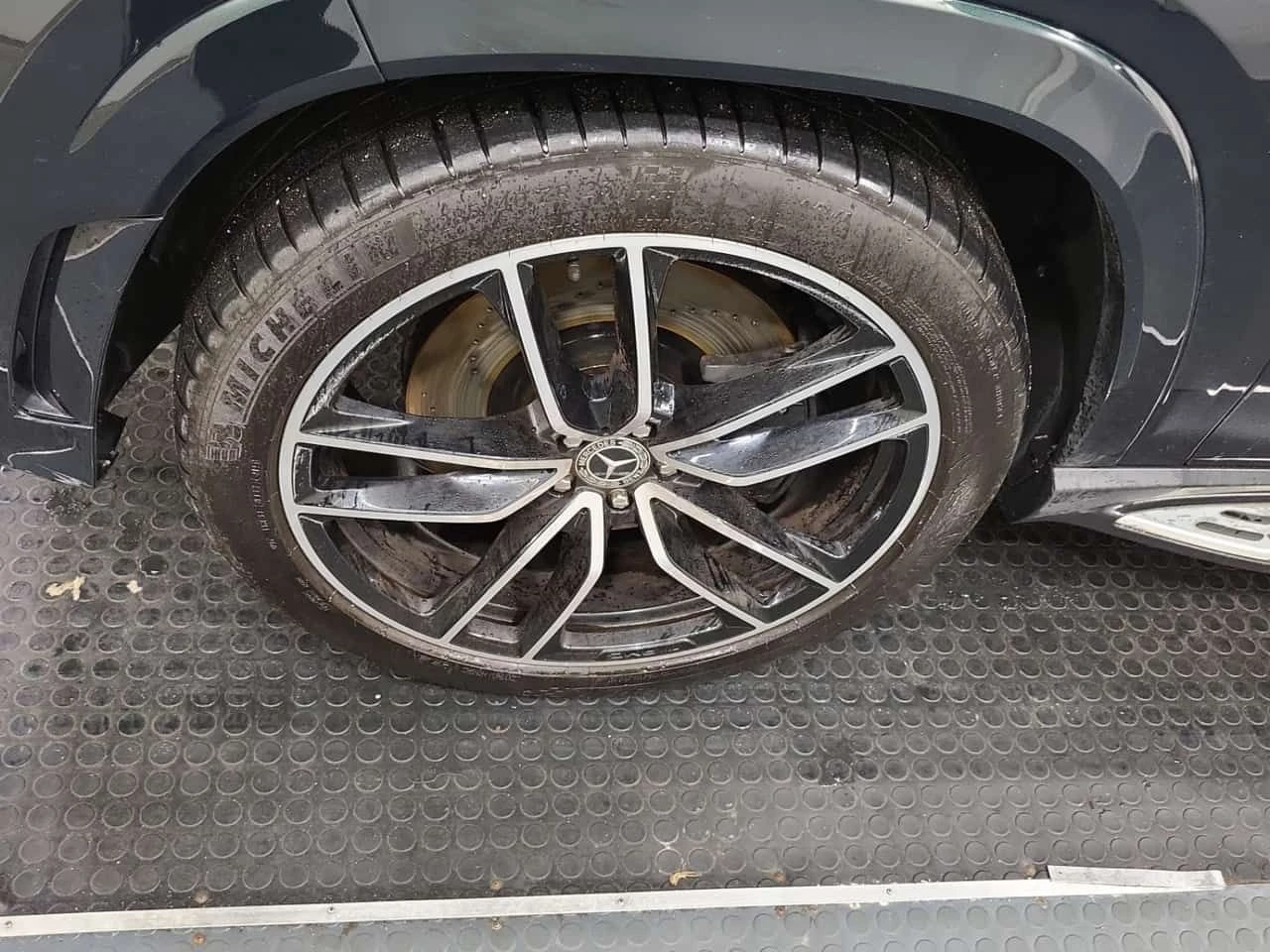 Mercedes-Benz GLS * 450 * CARFAX * ЦЕНА ДО БГ, снимка 14 - Автомобили и джипове - 54150512