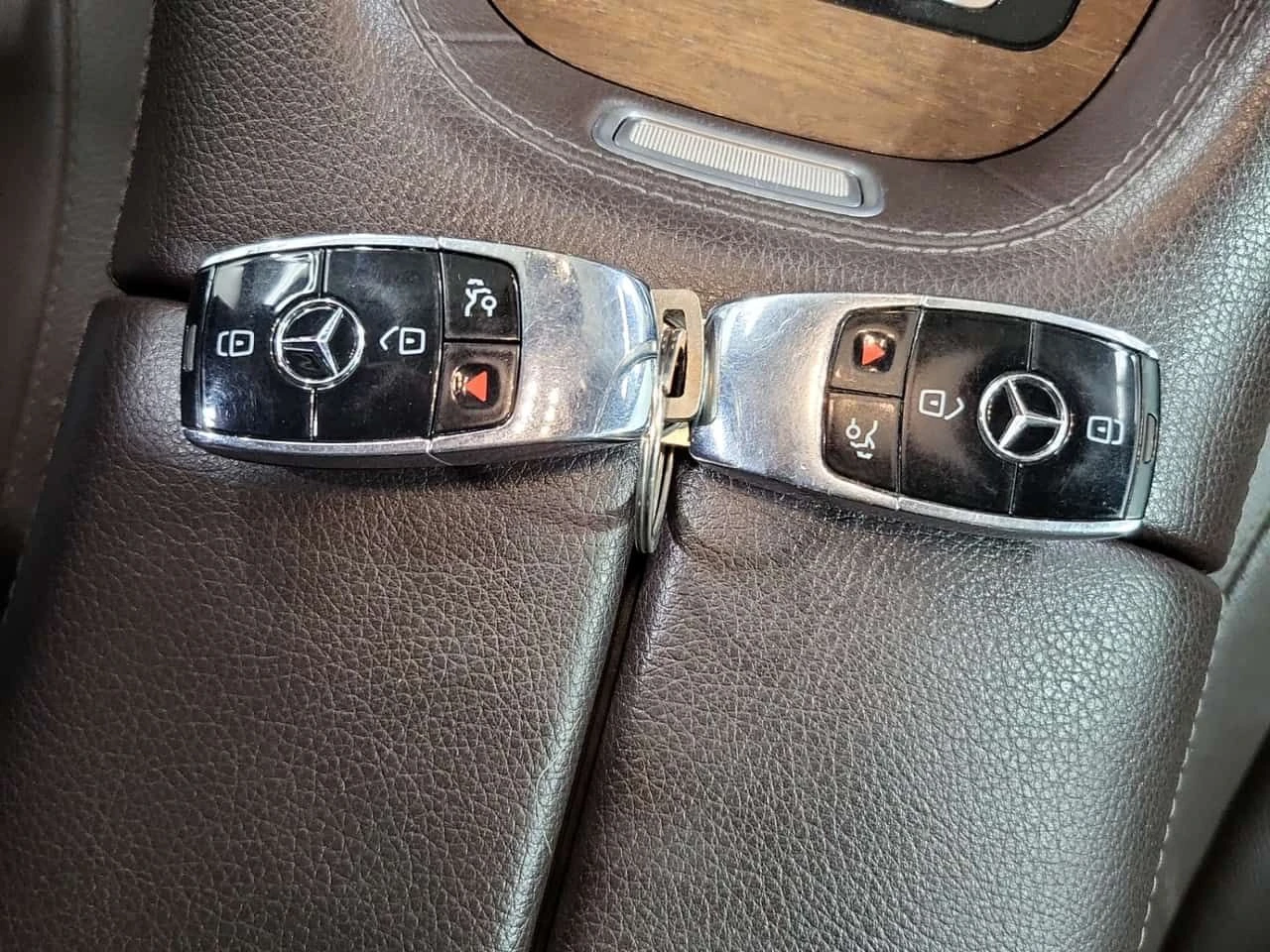 Mercedes-Benz GLS * 450 * CARFAX * ЦЕНА ДО БГ, снимка 10 - Автомобили и джипове - 54150512