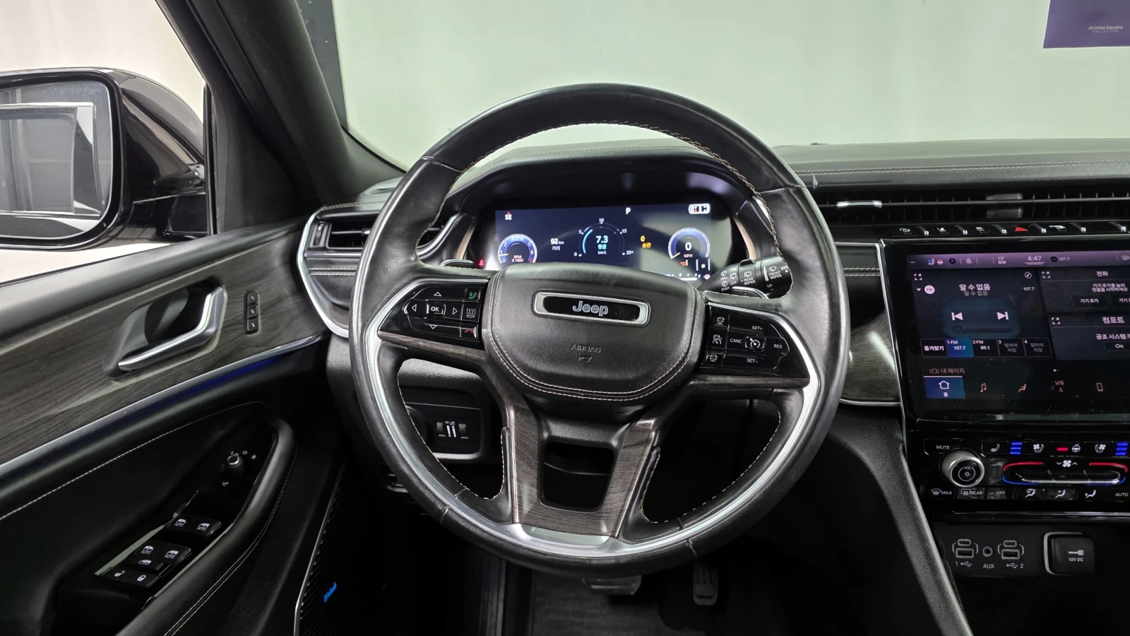 Jeep Grand cherokee OVERLAND, снимка 10 - Автомобили и джипове - 54594931