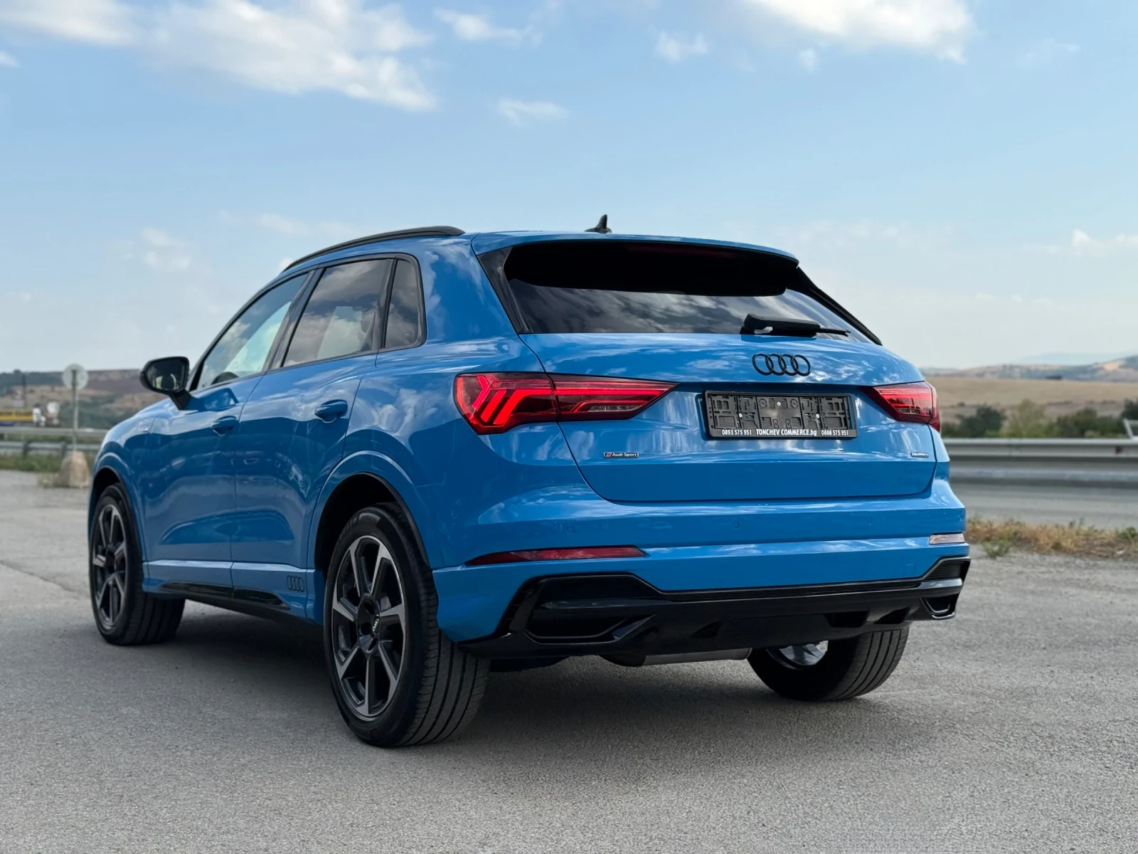 Audi Q3 2.0-TDI-quattro-190k.s-S-line+ + + MATRIX-AUDI SPO, снимка 4 - Автомобили и джипове - 55811895