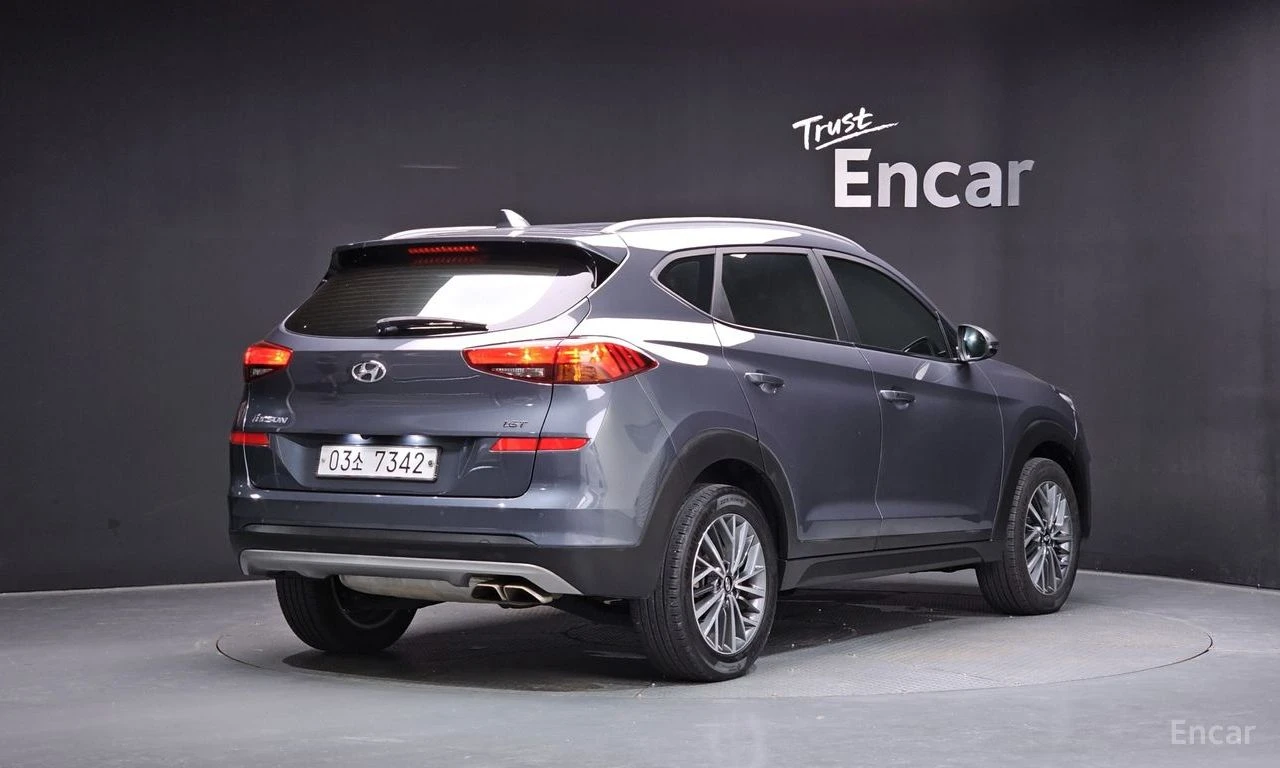 Hyundai Tucson 1.6 2WD| КАМЕРА| DIST| ОБДУХВАНЕ| МЪРТВА ТОЧКА, снимка 2 - Автомобили и джипове - 55835603