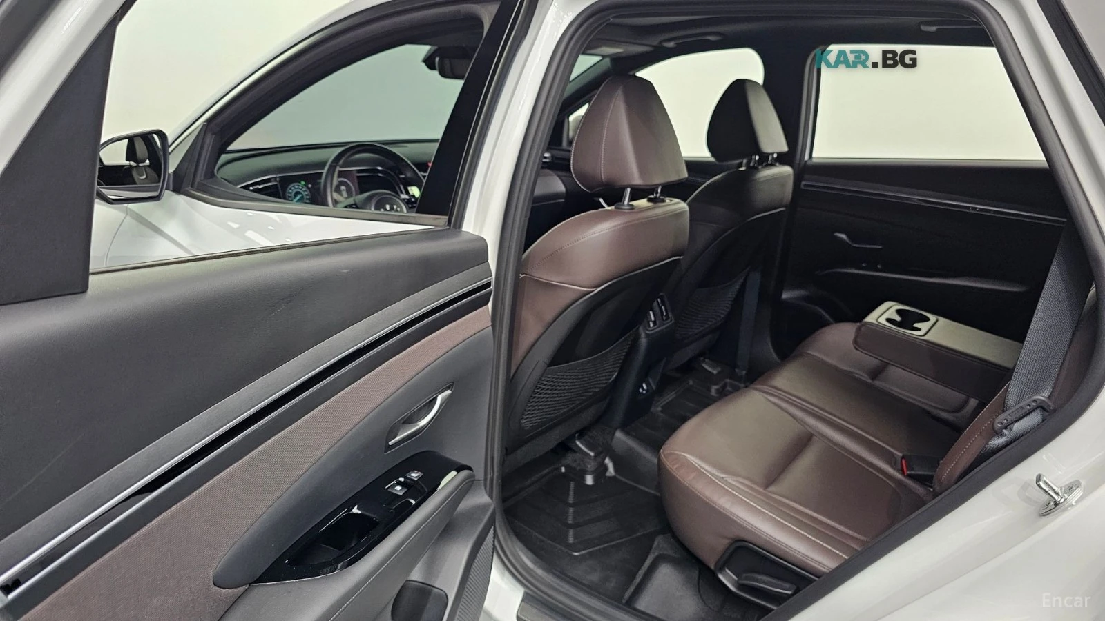 Hyundai Tucson 1.6T Inspiration 4x4* DISTRONIC* 360* PANORAMA* , снимка 14 - Автомобили и джипове - 55903418