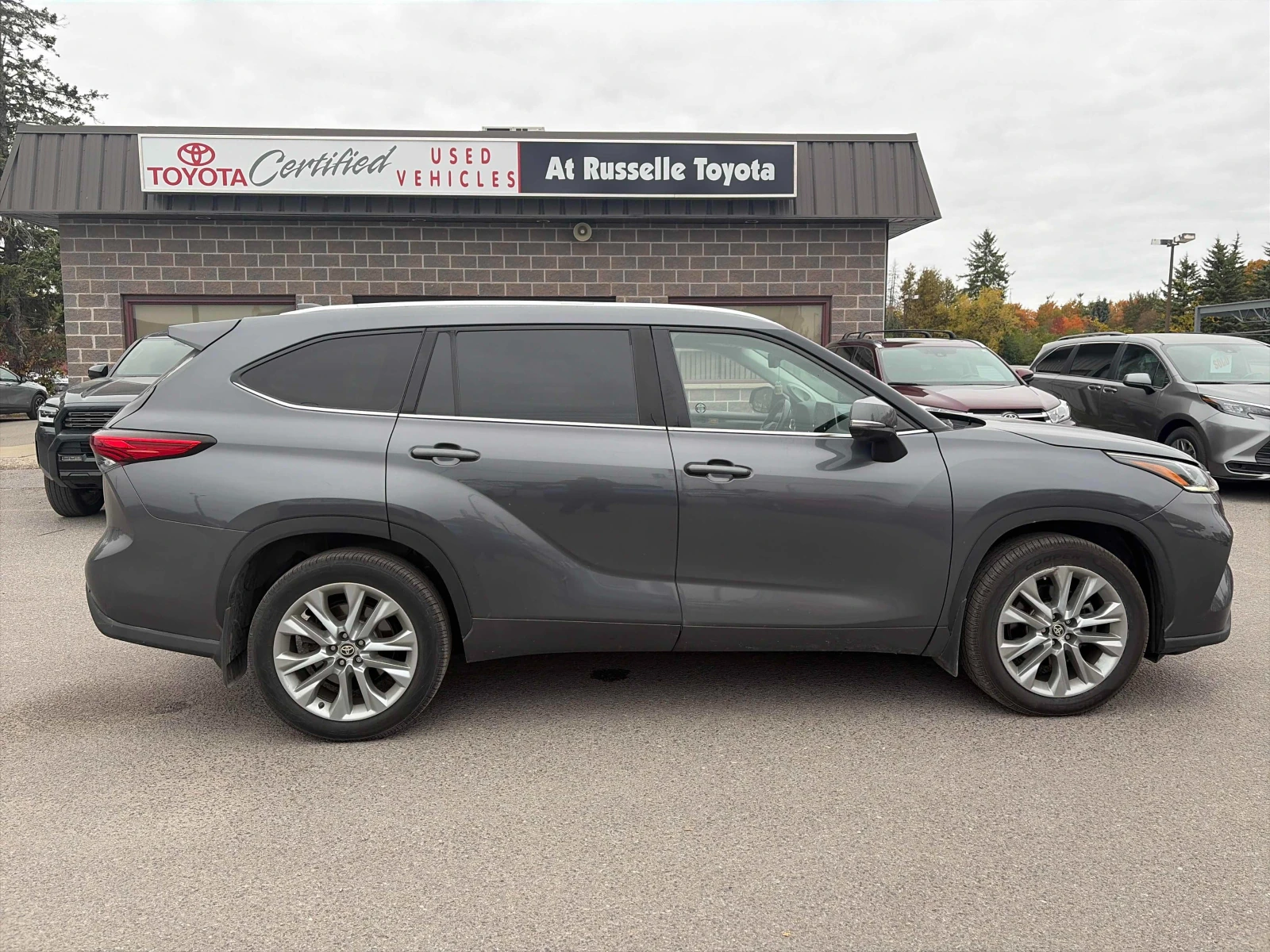 Toyota Highlander LIMITED * CARFAX * AWD * NAV | Mobile.bg � ����������� 3