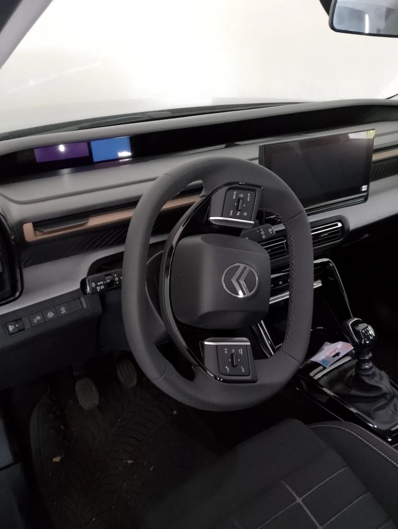 Citroen C3 Aircross Plus , снимка 3 - Автомобили и джипове - 56321773