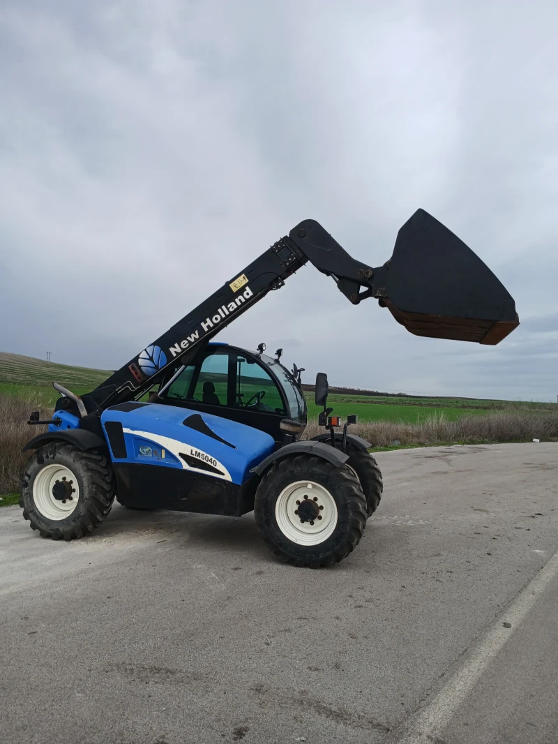 Телескопичен товарач New Holland LM5040, снимка 5 - Селскостопанска техника - 53301960