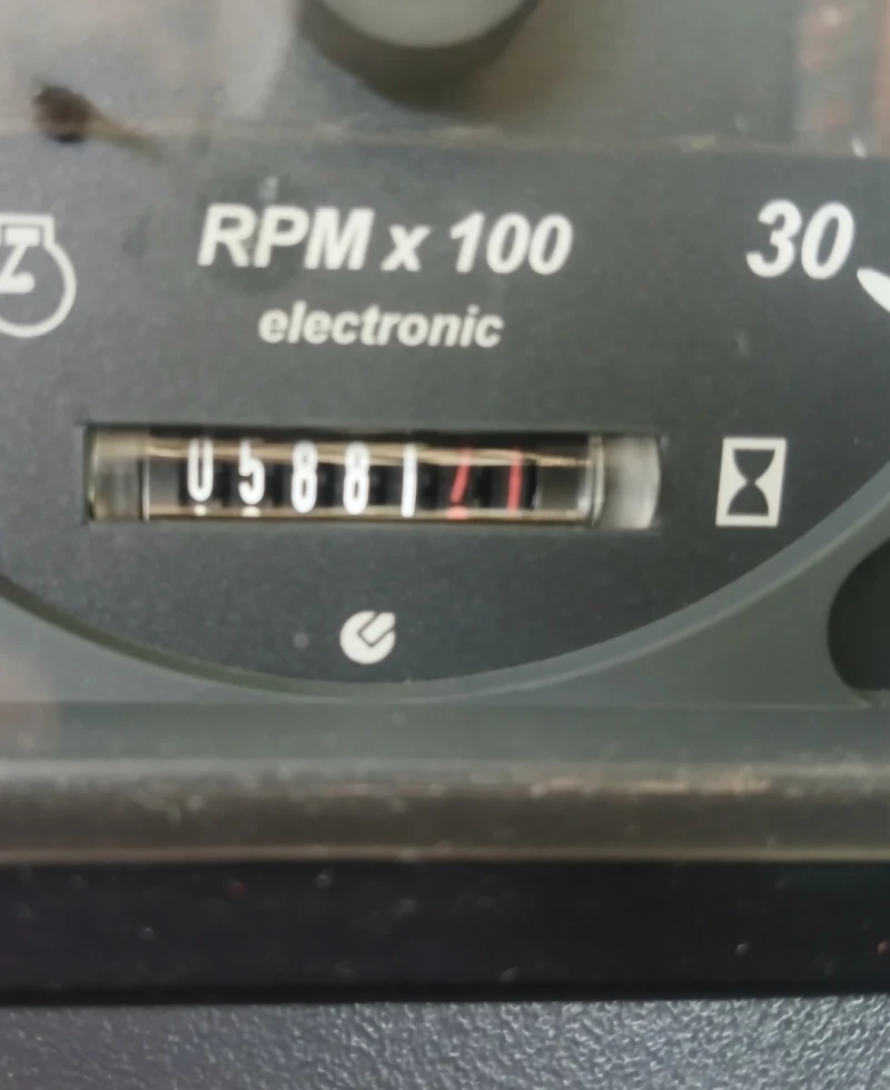 Телескопичен товарач New Holland LM5040, снимка 7 - Селскостопанска техника - 53301960