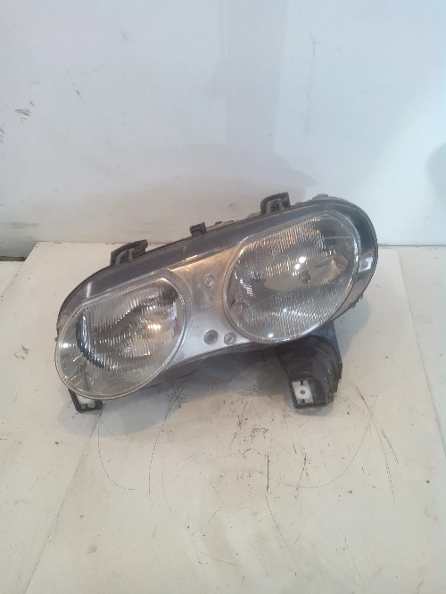 Ляв фар Ровър 75