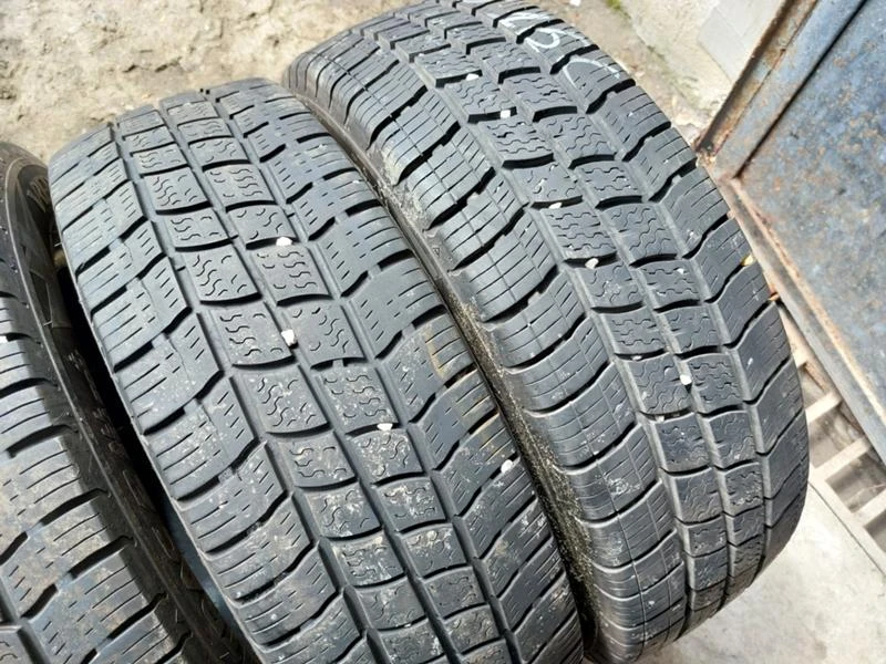 Гуми Летни 215/70R15, снимка 3 - Гуми и джанти - 37110865