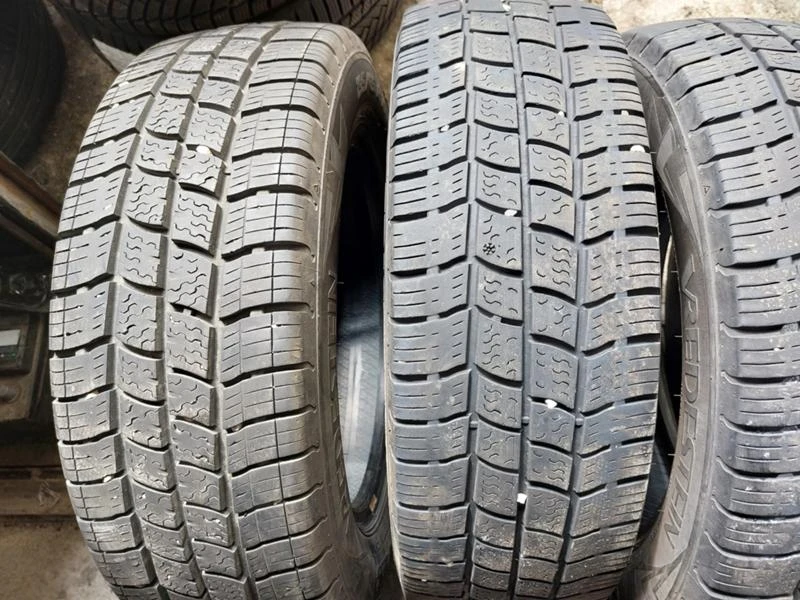 Гуми Летни 215/70R15, снимка 2 - Гуми и джанти - 37110865