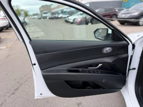 Hyundai Elantra Distronic* Мъртви точки* Carplay, снимка 10