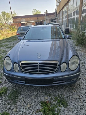 Mercedes-Benz E 320 Взимаш един получаваш и втори за резервни части. - 11500 лв. - 71664943 12