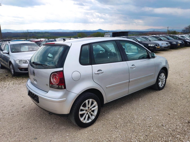 VW Polo 1.4i, снимка 4 - Автомобили и джипове - 40318968