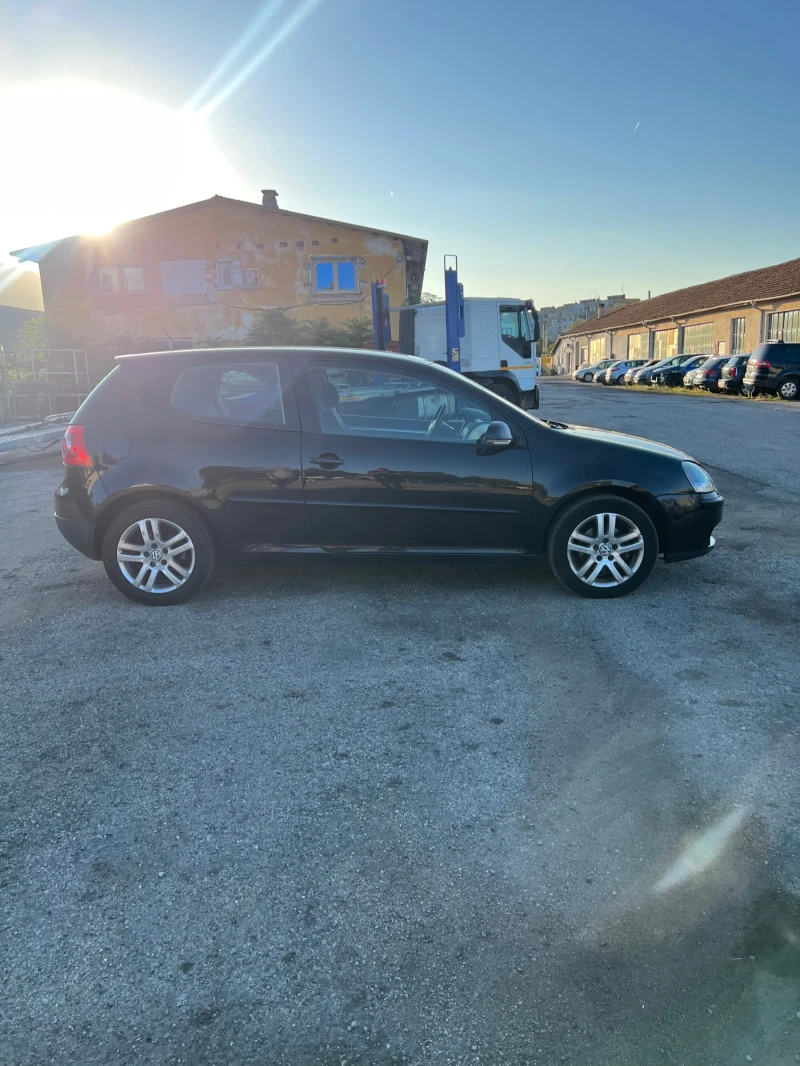 VW Golf TDI, снимка 5 - Автомобили и джипове - 47179576