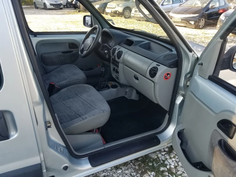 Renault Kangoo 1.5 dci, снимка 4 - Автомобили и джипове - 47525575