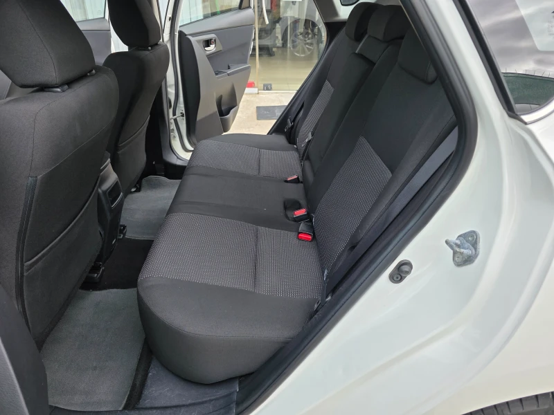 Toyota Auris 1.6 VVTI Камера Hands Free Климатроник Евро 5, снимка 8 - Автомобили и джипове - 52015600