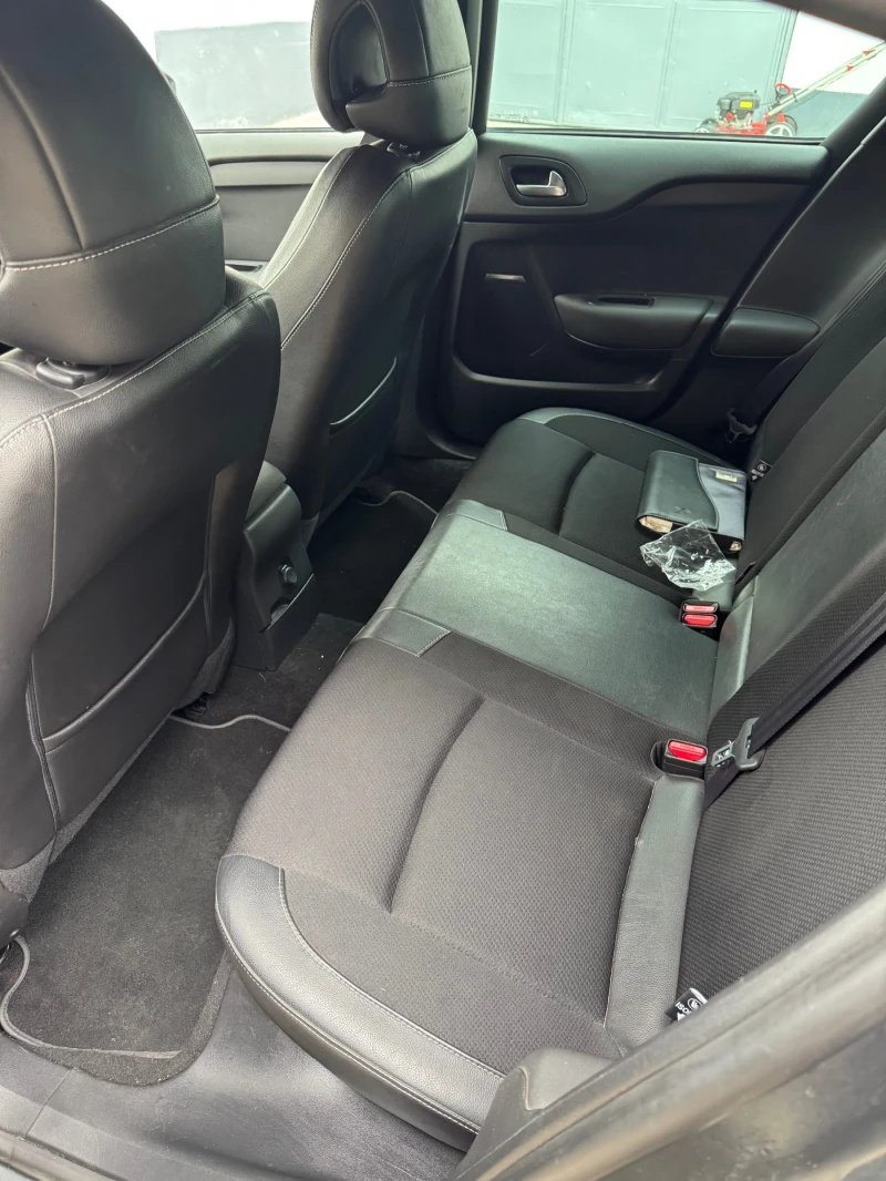 Citroen DS4 1.6 e-hdi 6sk navi, снимка 6 - Автомобили и джипове - 52561239