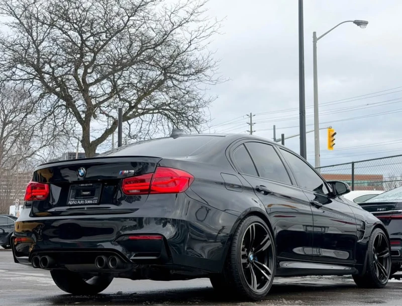BMW M3 * PREMIUM* CARFAX* , снимка 4 - Автомобили и джипове - 53021693