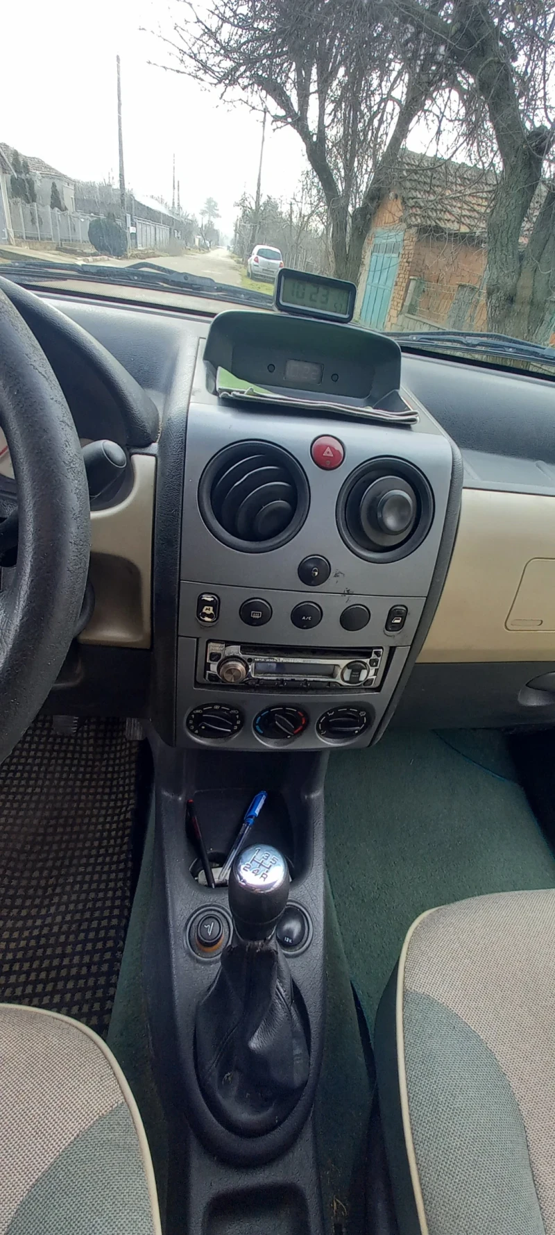 Peugeot Partner DIZEL HDI, снимка 13 - Автомобили и джипове - 53453458