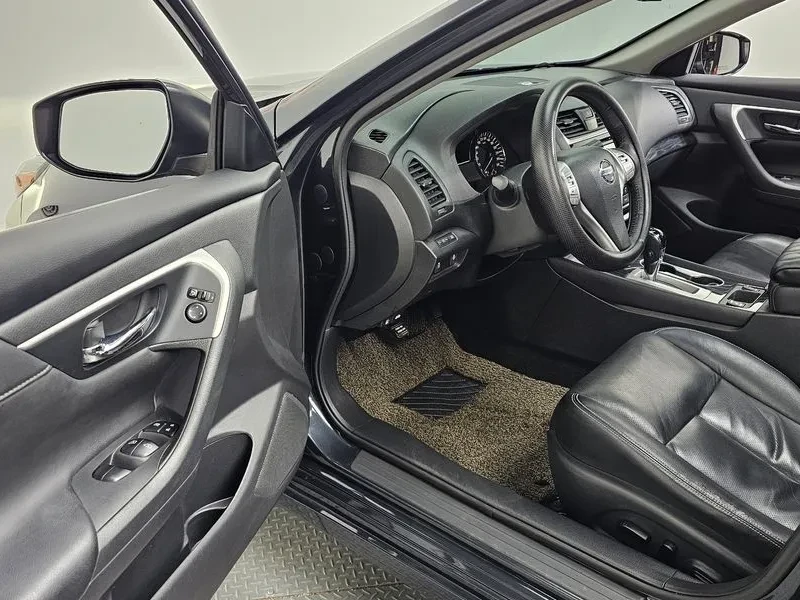 Nissan Altima 2.5 L33, снимка 11 - Автомобили и джипове - 54879576