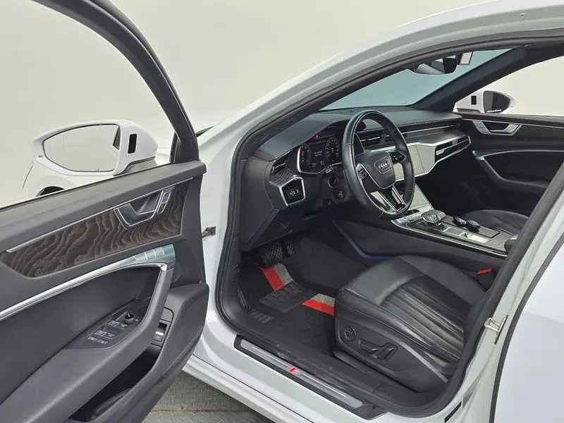 Audi A6 2.0 TFSI, снимка 10 - Автомобили и джипове - 55084456