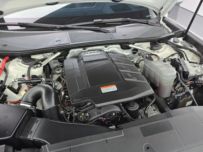 Audi A6 2.0 TFSI, снимка 6 - Автомобили и джипове - 55084456
