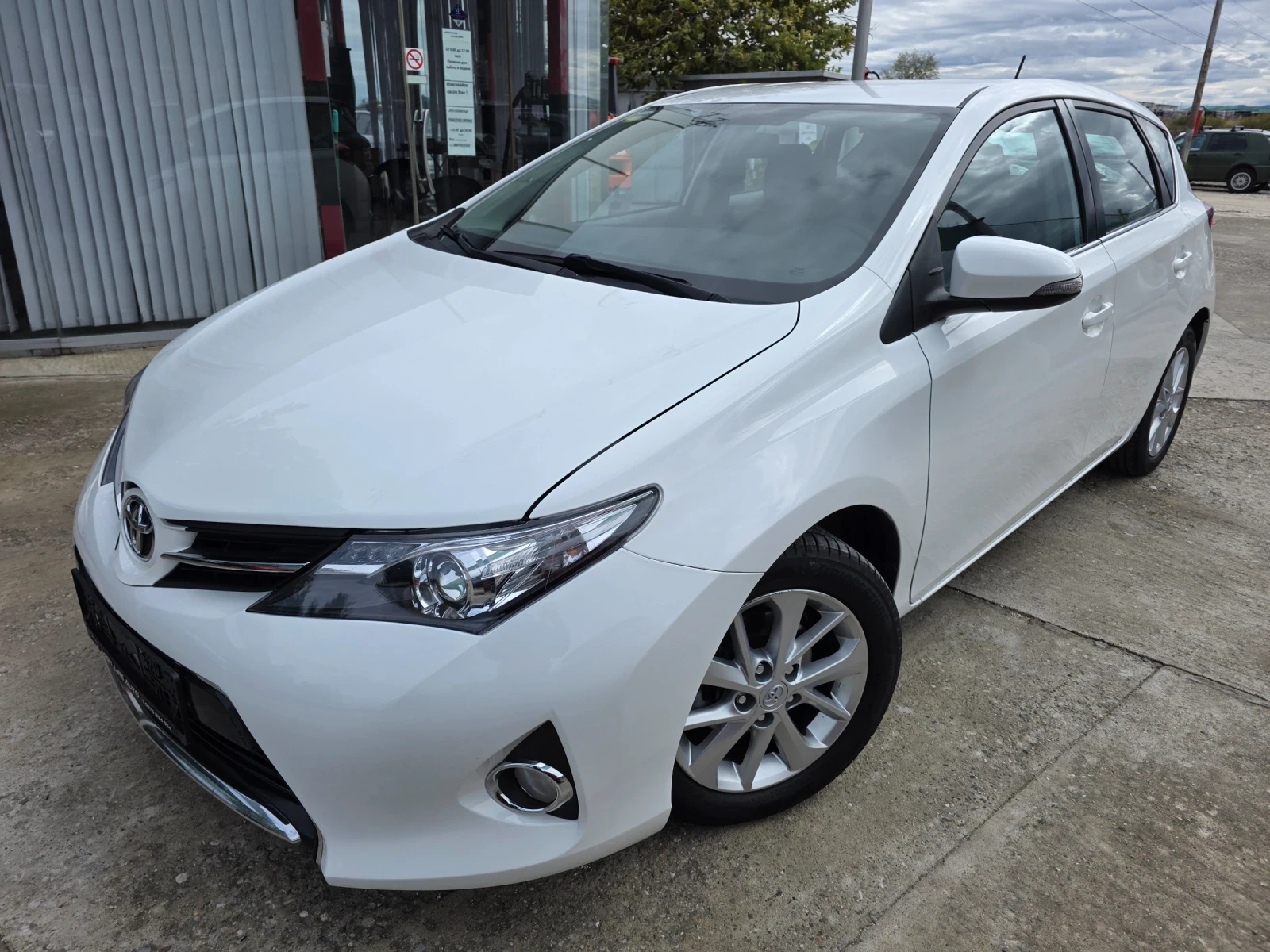 Toyota Auris 1.6 VVTI Камера Hands Free Климатроник Евро 5, снимка 1