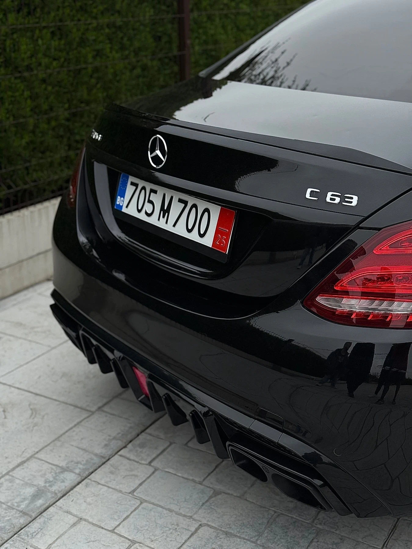 Mercedes-Benz C 63 AMG HEAD UP!LINE!FULL NIGHT BLACK EDITION!PANO!DIS! - изображение 4