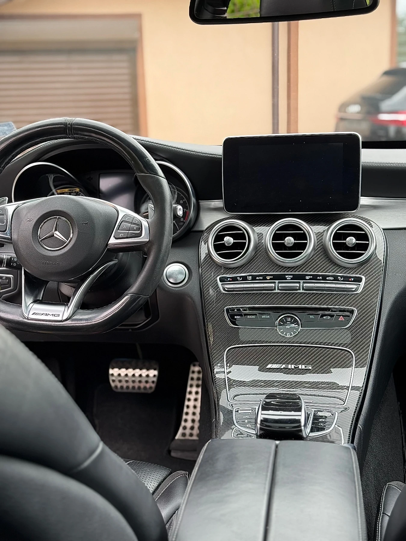 Mercedes-Benz C 63 AMG HEAD UP!LINE!FULL NIGHT BLACK EDITION!PANO!DIS! - изображение 8