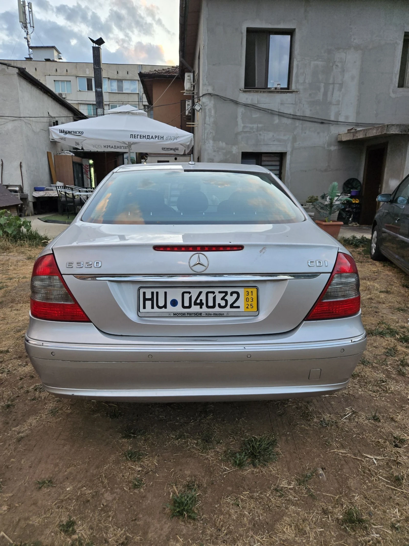 Mercedes-Benz E 320 Нов внос Германия във много добро състояние  - изображение 3