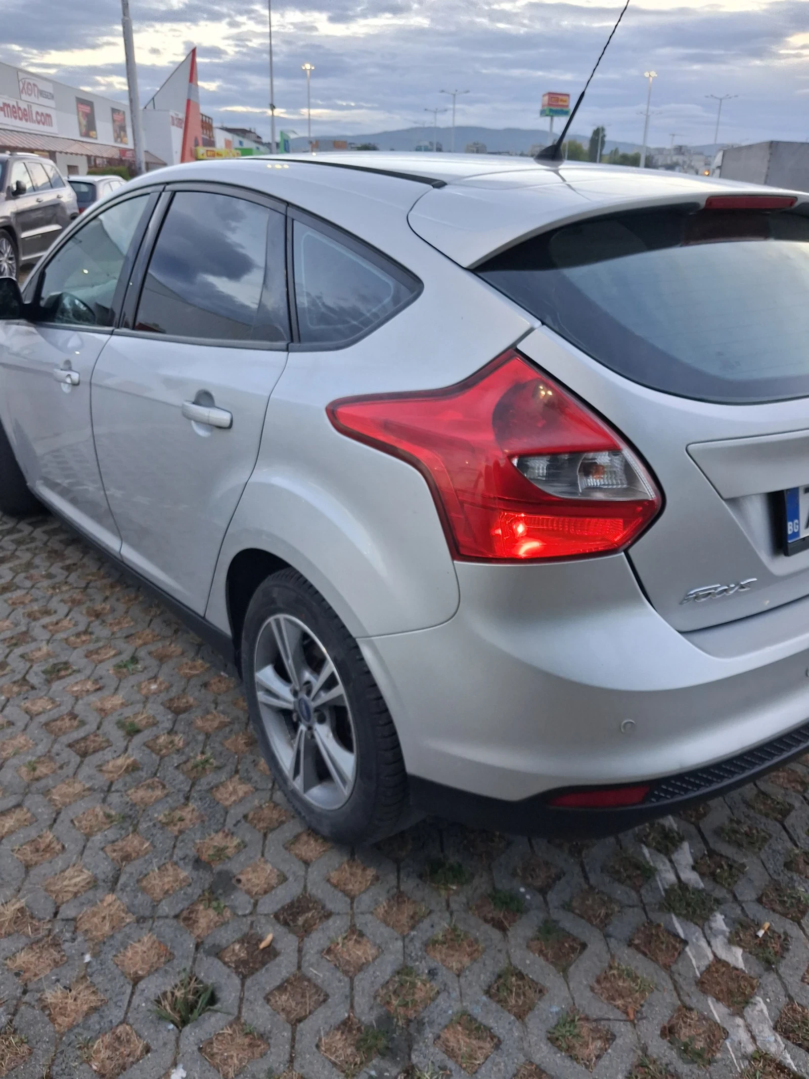 Ford Focus Хечбек - изображение 5