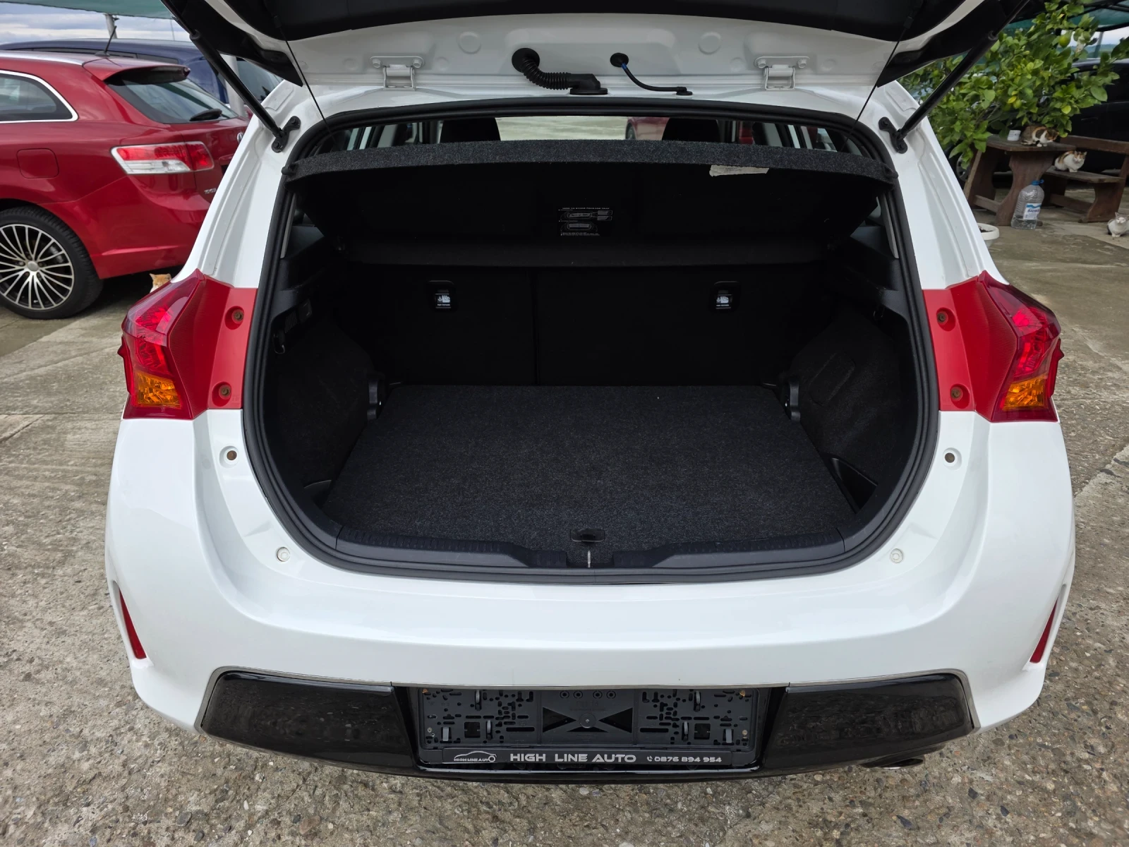 Toyota Auris 1.6 VVTI Камера Hands Free Климатроник Евро 5 - изображение 9