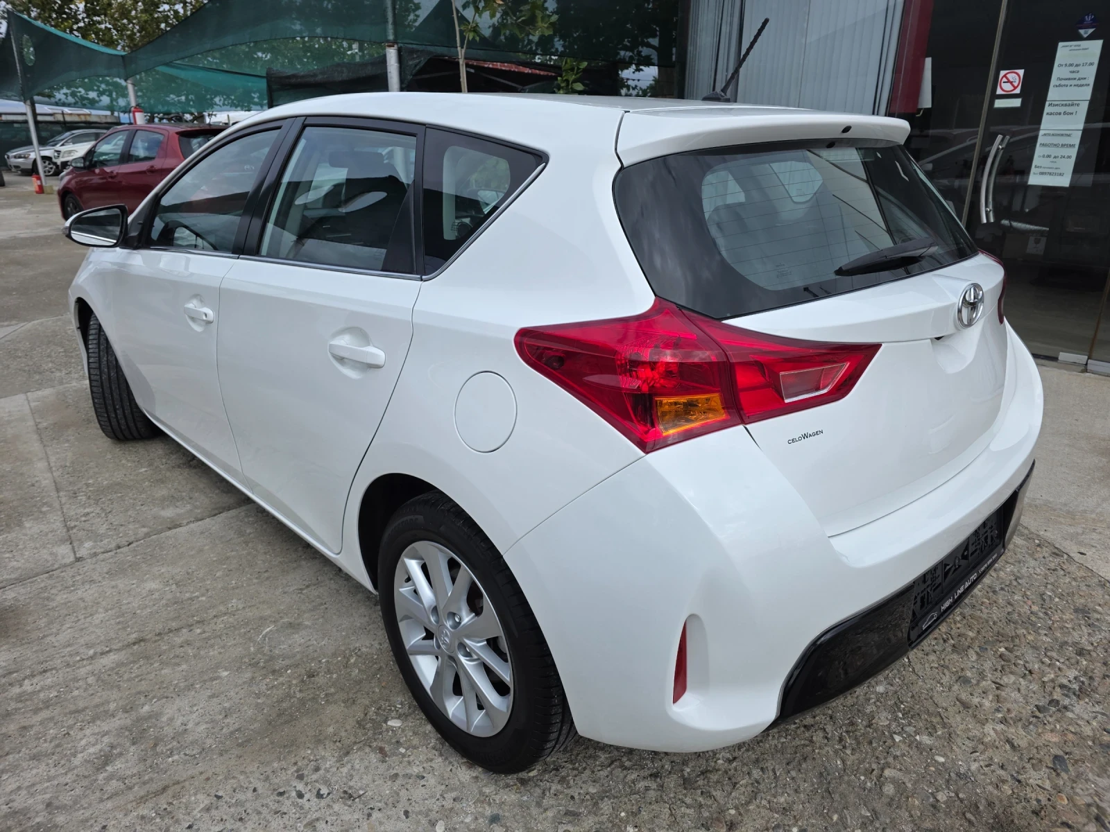 Toyota Auris 1.6 VVTI Камера Hands Free Климатроник Евро 5 - изображение 2