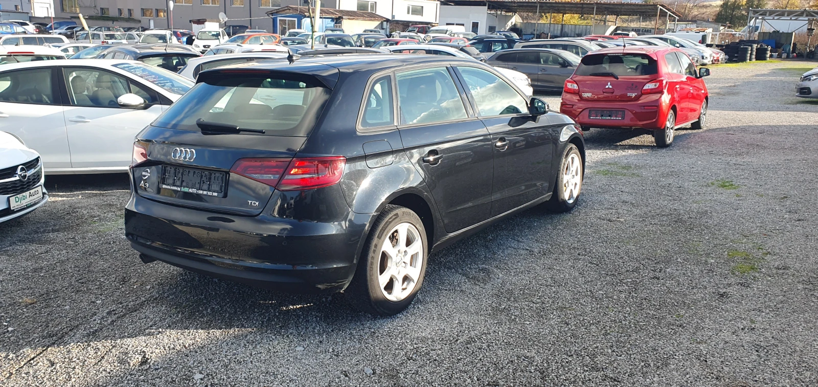 Audi A3 1.6TDI- NAVI- Distronic - изображение 4