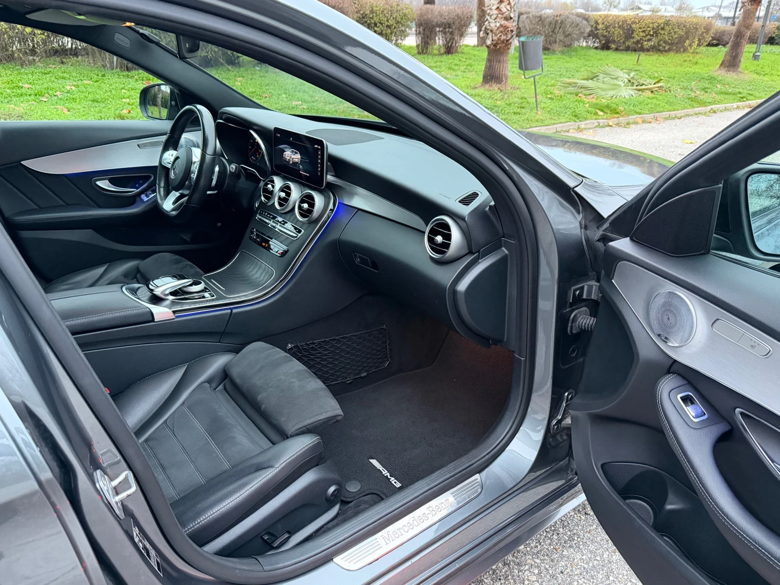 Mercedes-Benz C 220 d/AMG/Multibeam/Keyless/BURM/PANORAMA | Mobile.bg � ����������� 12