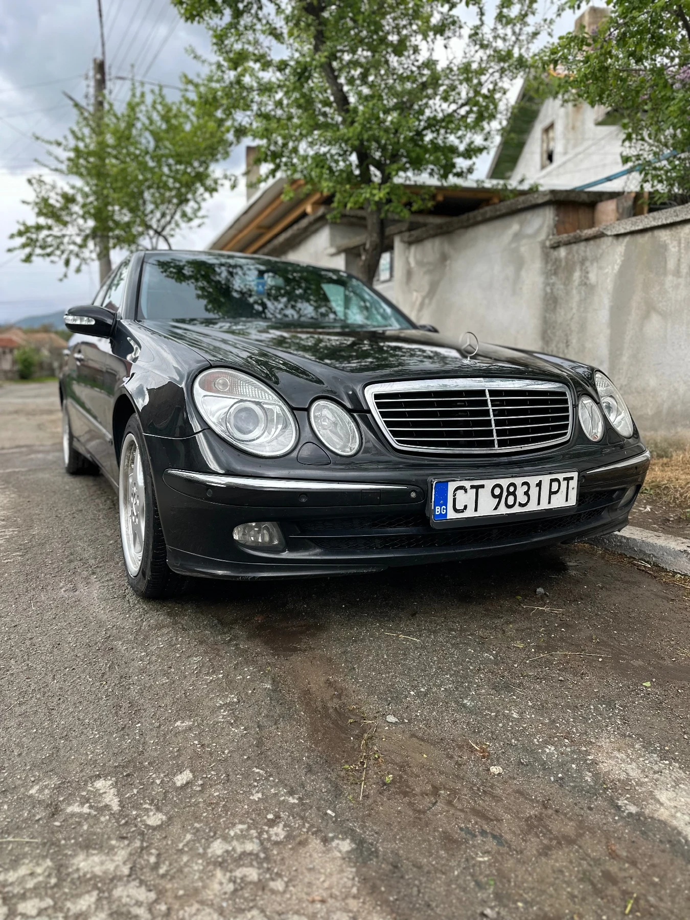 Mercedes-Benz E 320