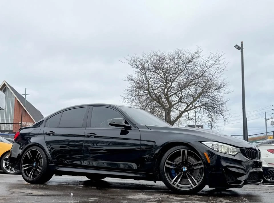 BMW M3 * PREMIUM* CARFAX*  - изображение 2