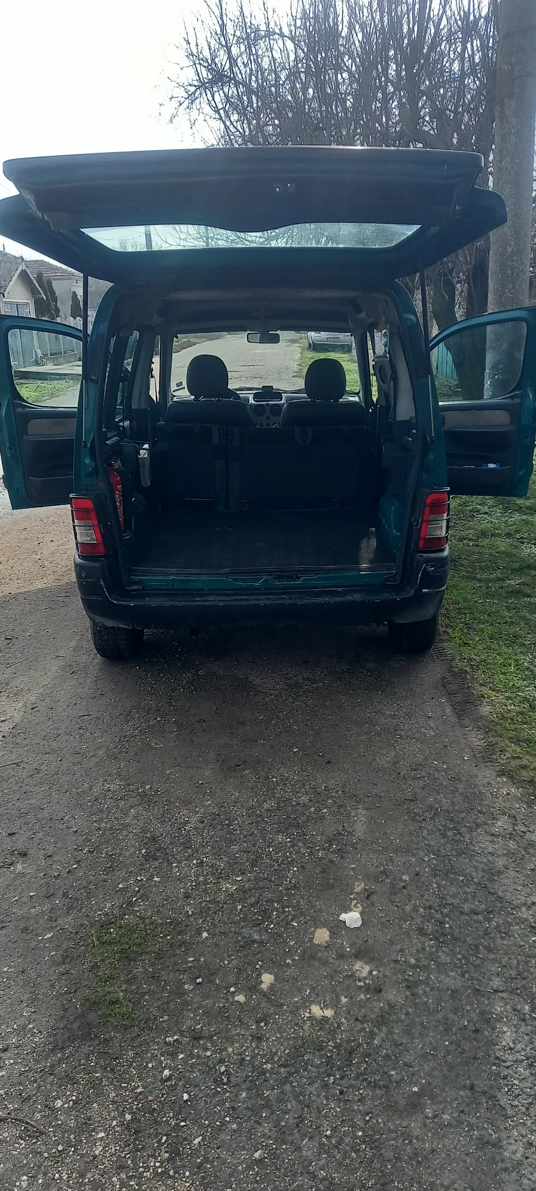 Peugeot Partner DIZEL HDI - изображение 8