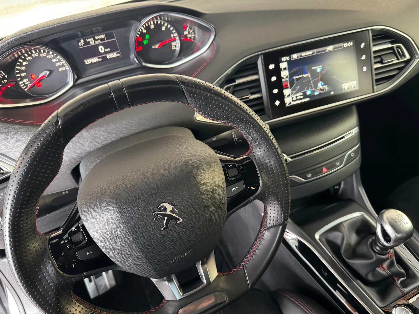 Peugeot 308 2.0 Blue-HDi GT Line* Full LED* КОЖА* EURO6, снимка 12 - Автомобили и джипове - 54294556