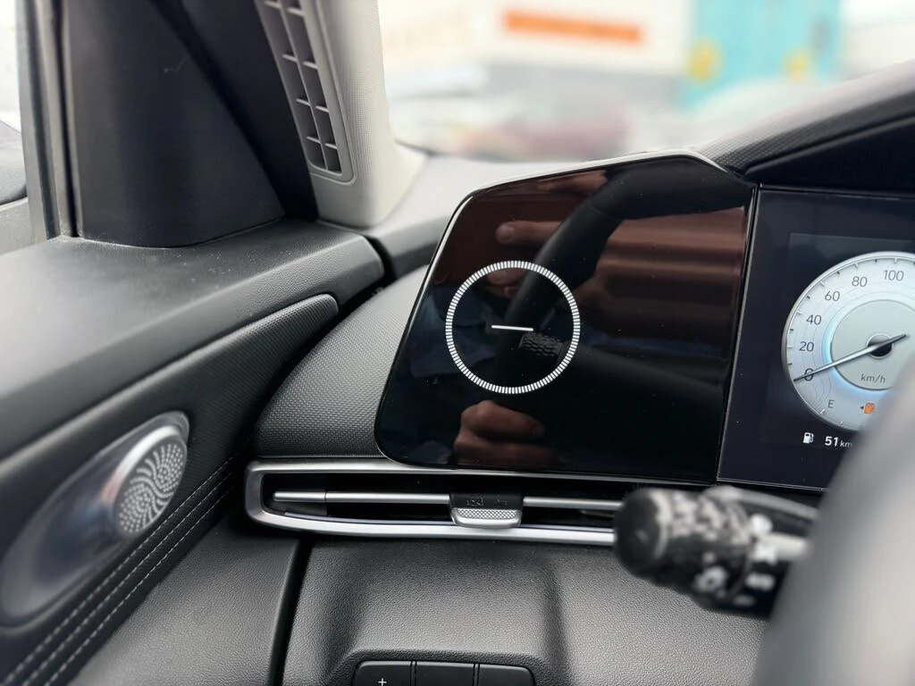 Hyundai Elantra Distronic* Мъртви точки* Carplay, снимка 11 - Автомобили и джипове - 54683407