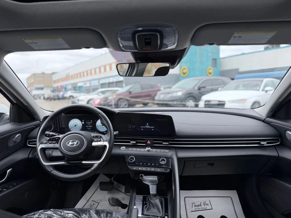 Hyundai Elantra Distronic* Мъртви точки* Carplay, снимка 7 - Автомобили и джипове - 54683407