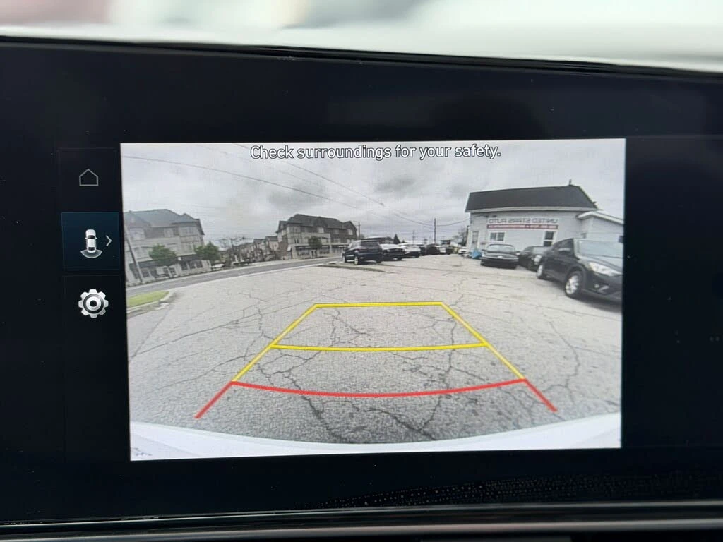 Hyundai Elantra Distronic* Мъртви точки* Carplay, снимка 13 - Автомобили и джипове - 54683407