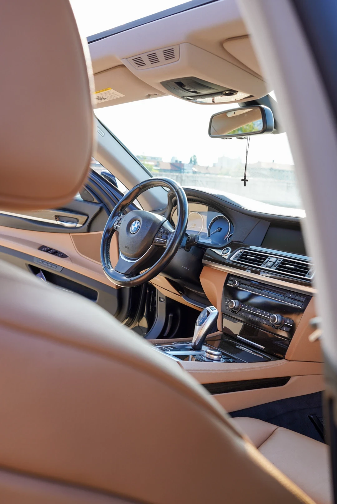 BMW 740 F01, снимка 12 - Автомобили и джипове - 54999650