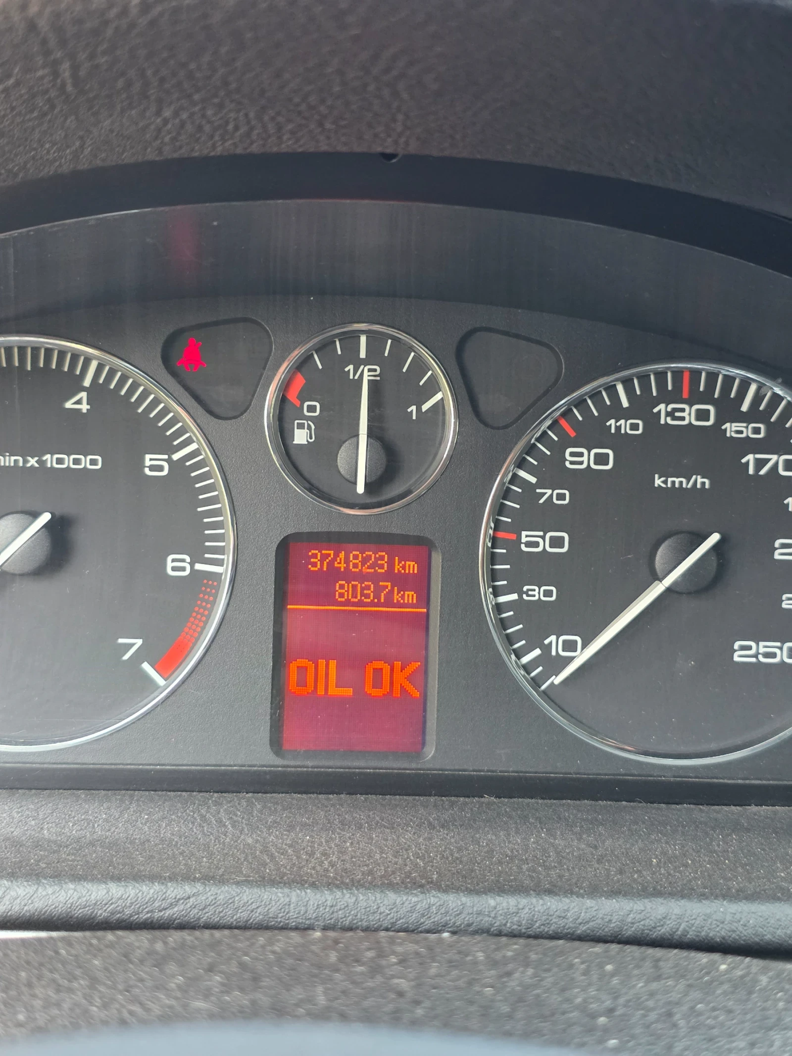 Peugeot 407 SW, снимка 10 - Автомобили и джипове - 55367326